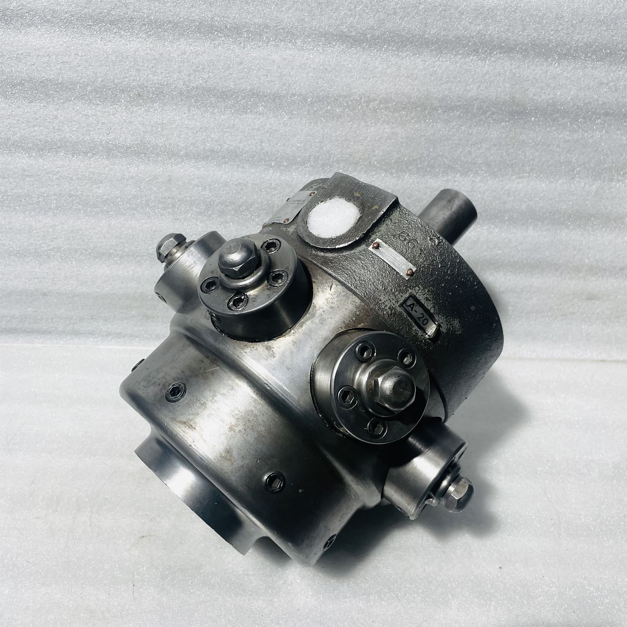 Racine C4.01 Hydraulic Radial Piston Pump - Image 4