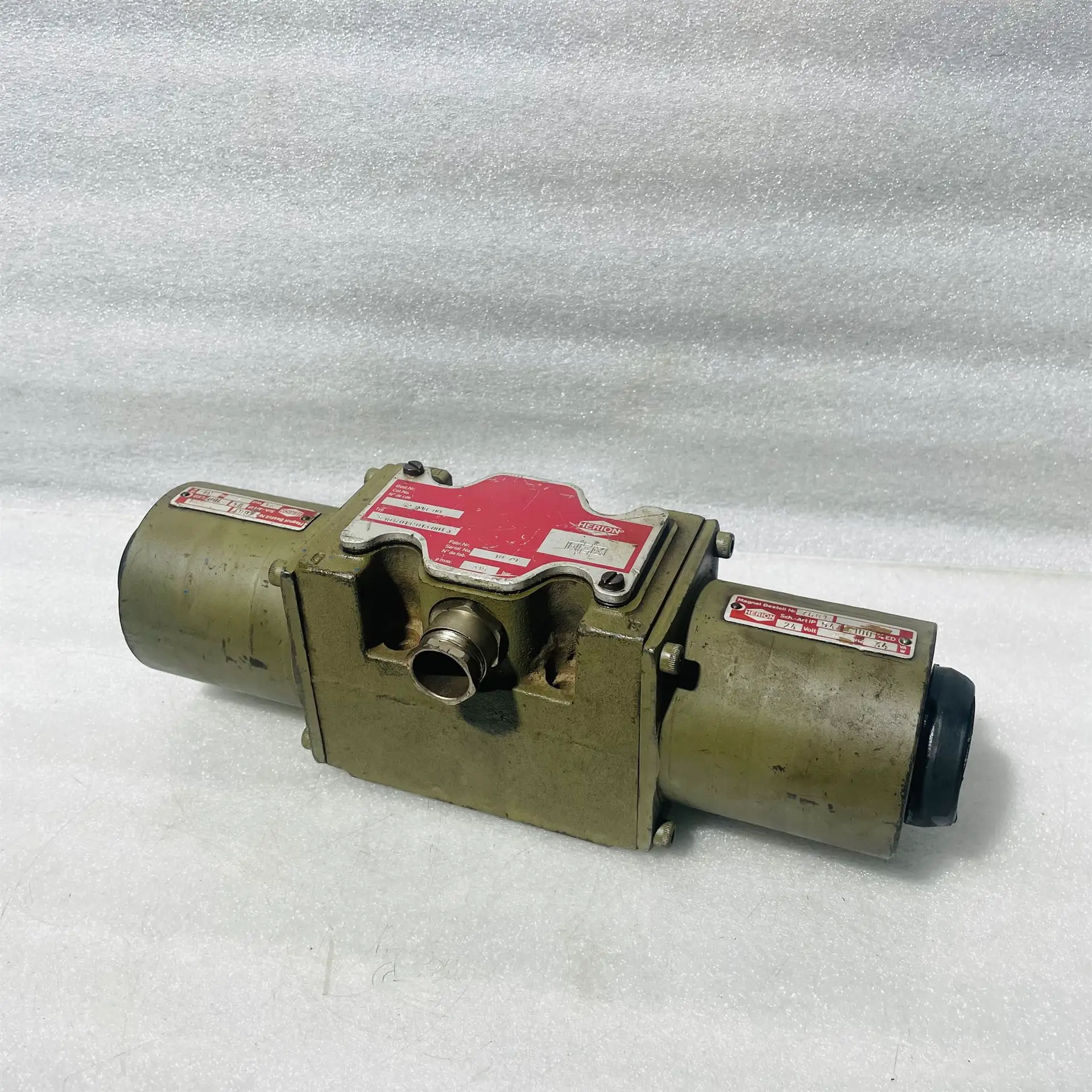 Herion S10-G01-G013-001300 Solenoid Operated Directional Valve S10G01G013001300