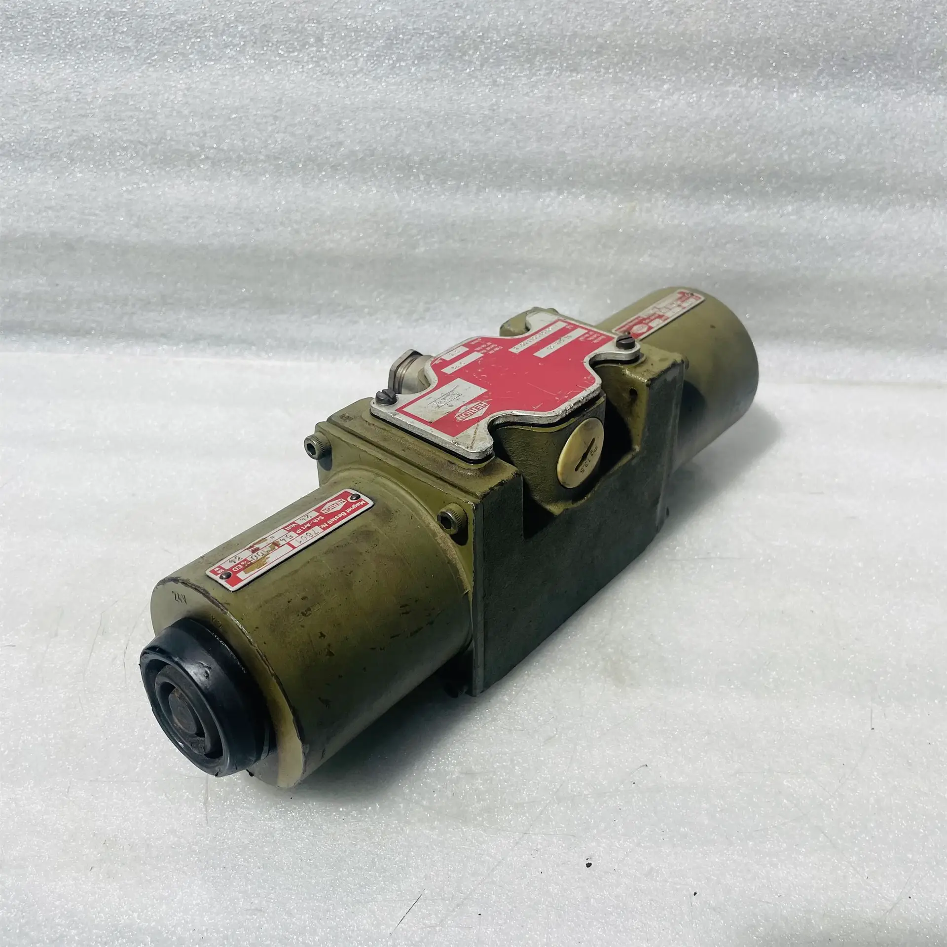 Herion S10-G01-G013-001300 Solenoid Operated Directional Valve S10G01G013001300 - Image 4