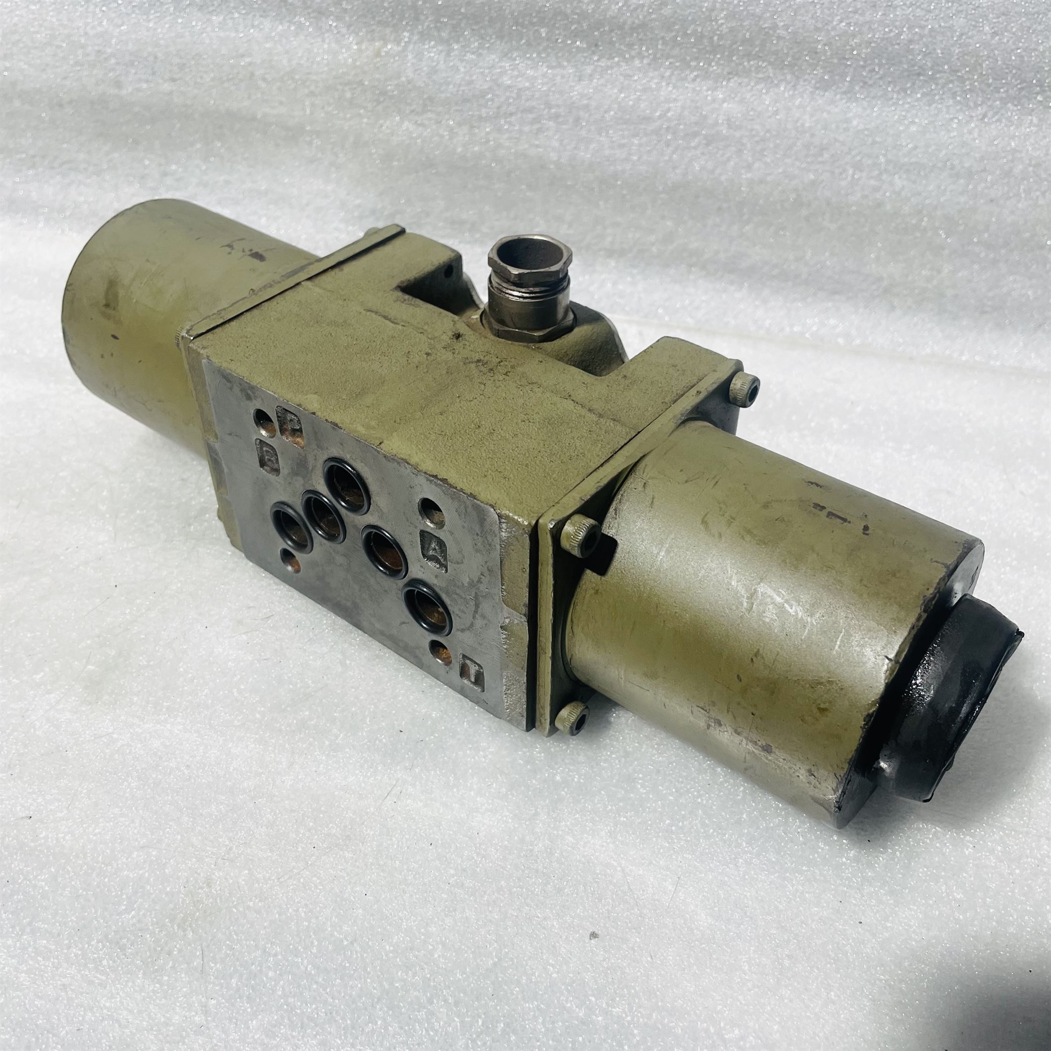 Herion S10-G01-G013-001300 Solenoid Operated Directional Valve S10G01G013001300 - Image 5