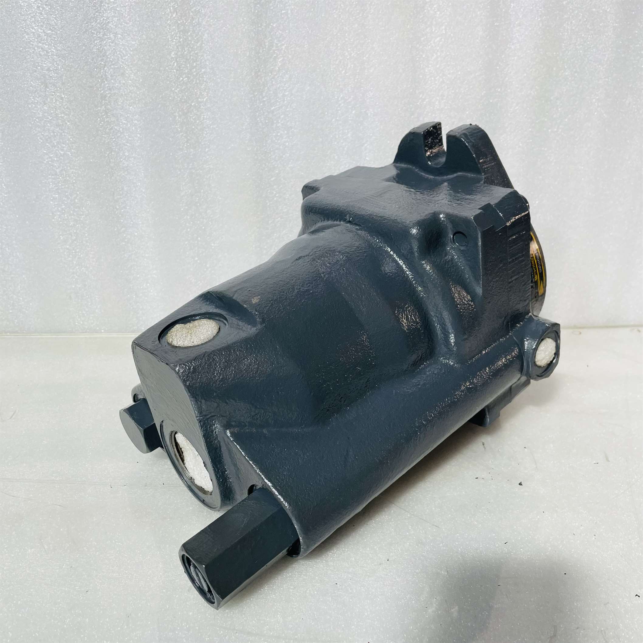 Parker PAV-32/25 RK01 Hydraulic Variable Piston Pump - Image 4