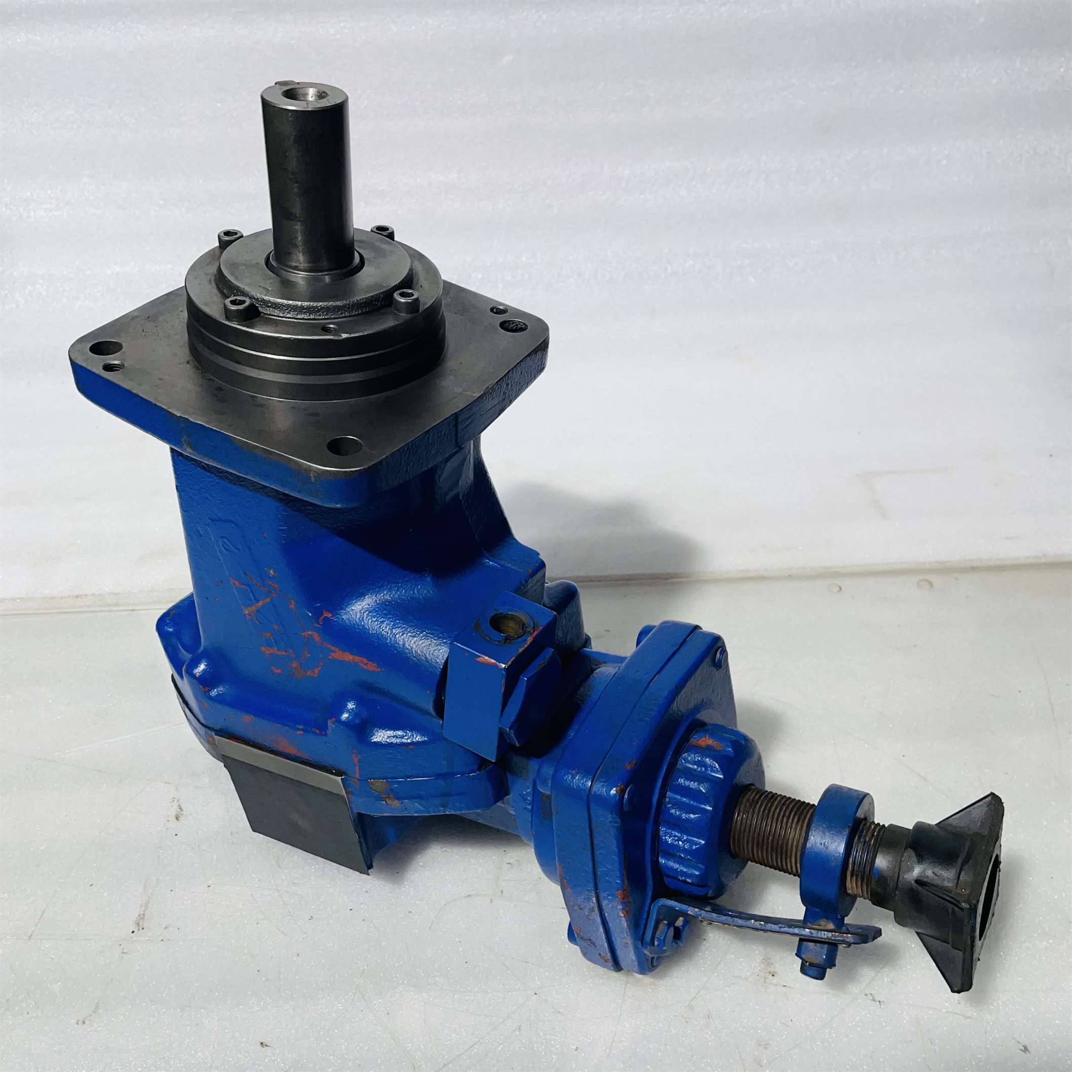 Yuken BMV50T-F-M0-8-K-1002 Hydraulic Variable Piston Motor - Image 5