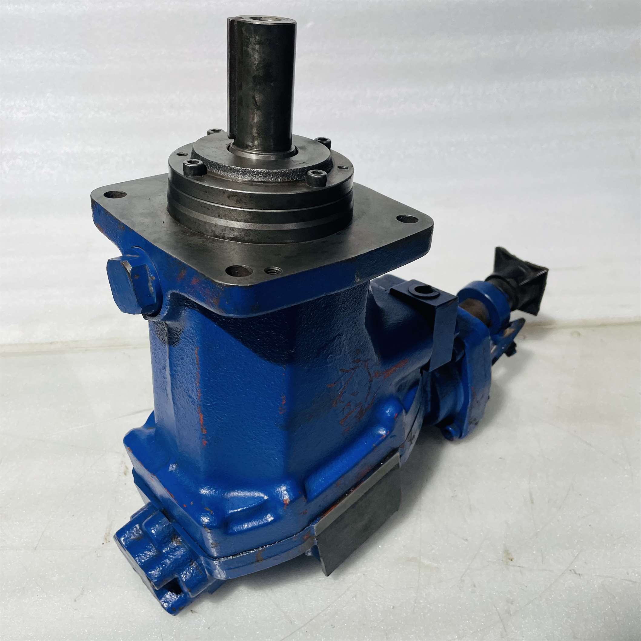 Yuken BMV50T-F-M0-8-K-1002 Hydraulic Variable Piston Motor