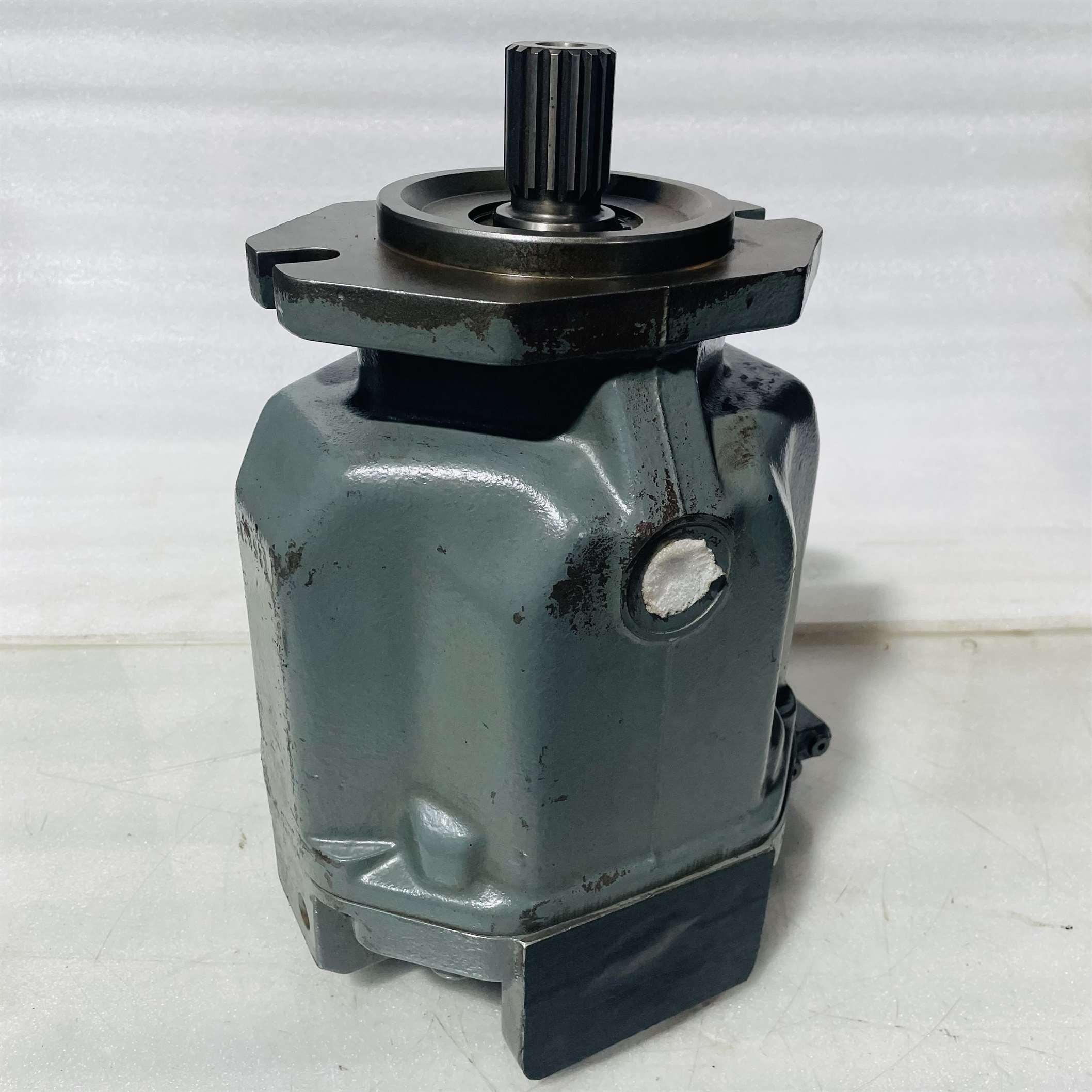 Rexroth A10V0100 DFR 31R PSC62N00 Hydraulic Variable Piston Pump - Image 4