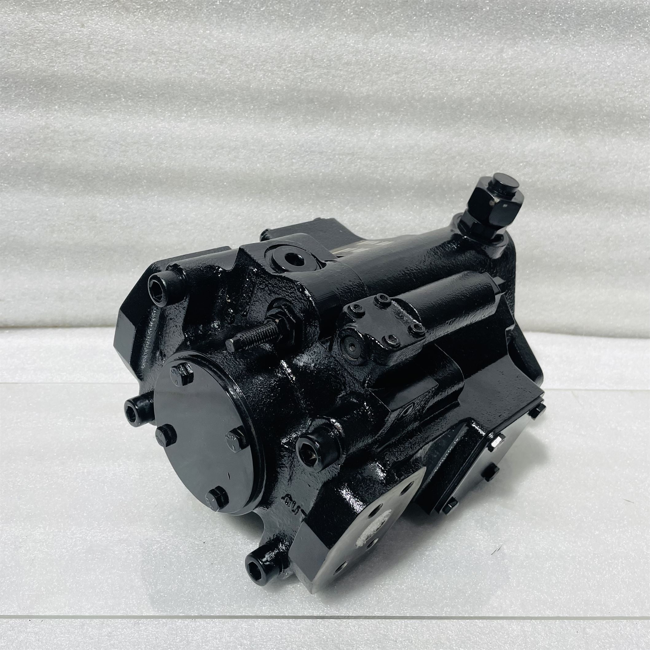 Parker Denison PVP 4836C2R210 Hydraulic Variable Piston Pump - Image 6
