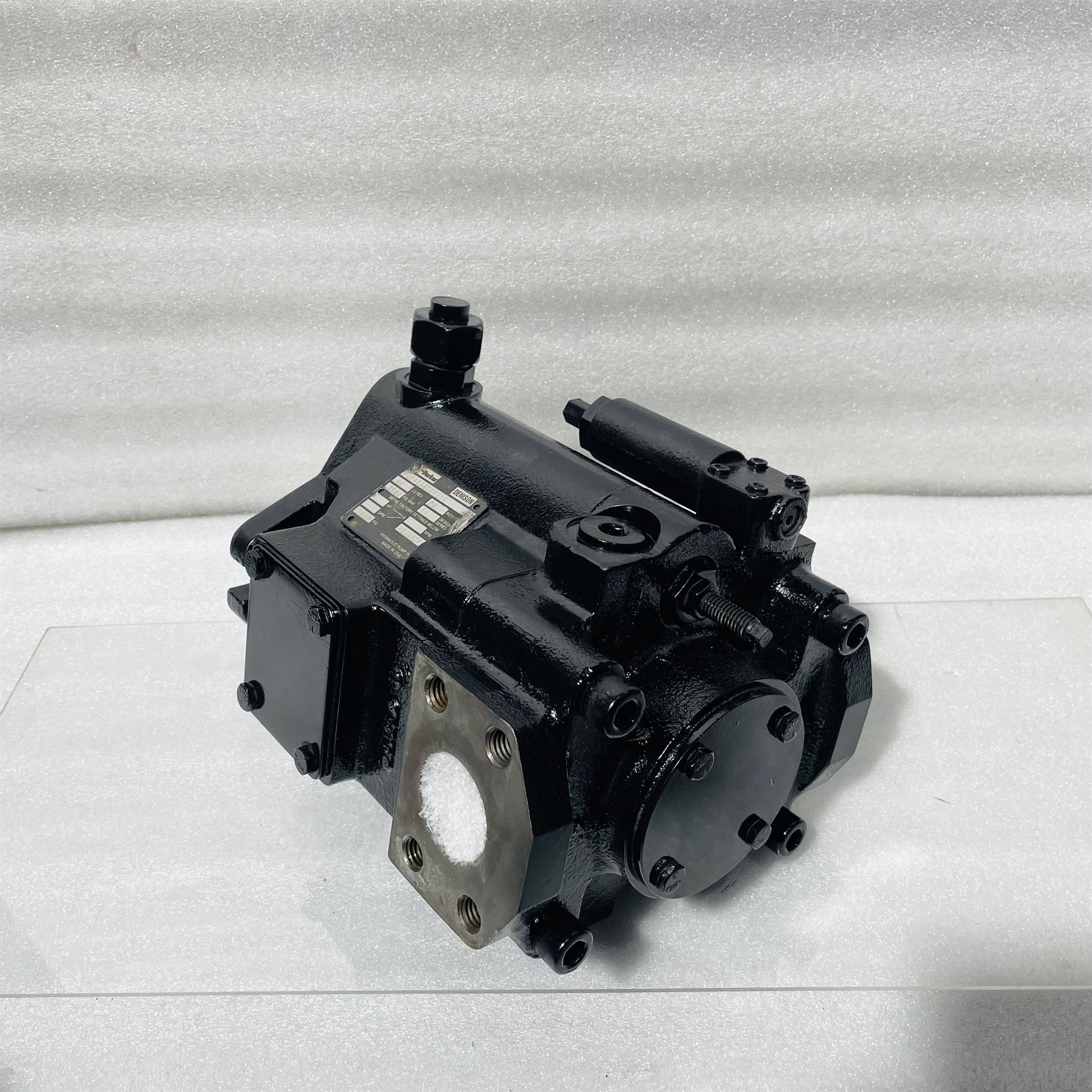 Parker Denison PVP 4836C2R210 Hydraulic Variable Piston Pump - Image 7