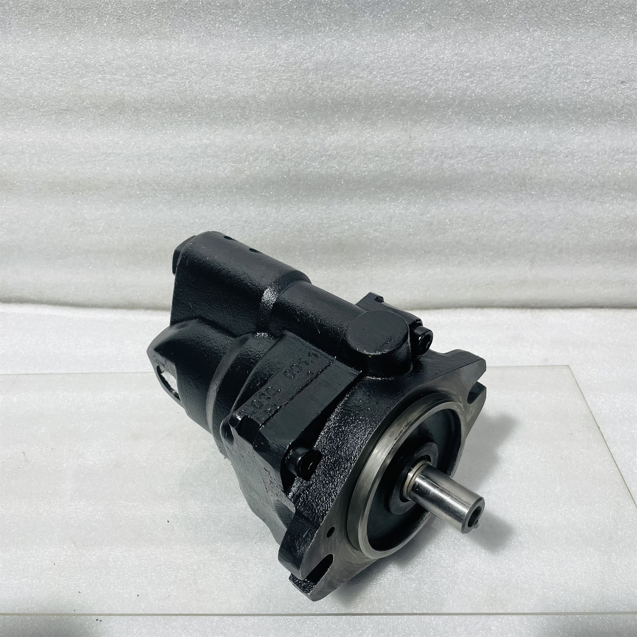 Parker PAV-16-RKP2-DA Hydraulic Variable Piston Pump