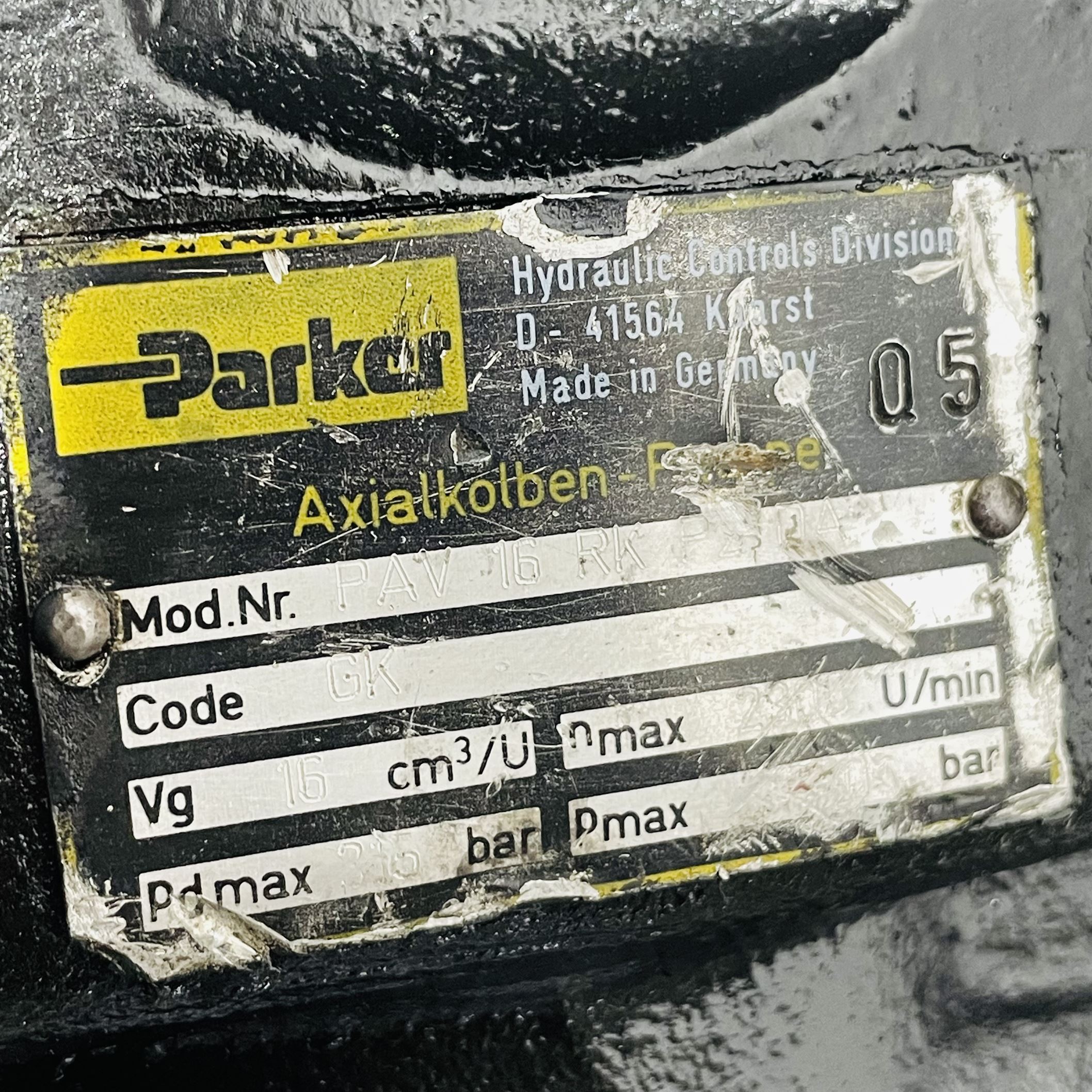 Parker PAV-16-RKP2-DA Hydraulic Variable Piston Pump - Image 2