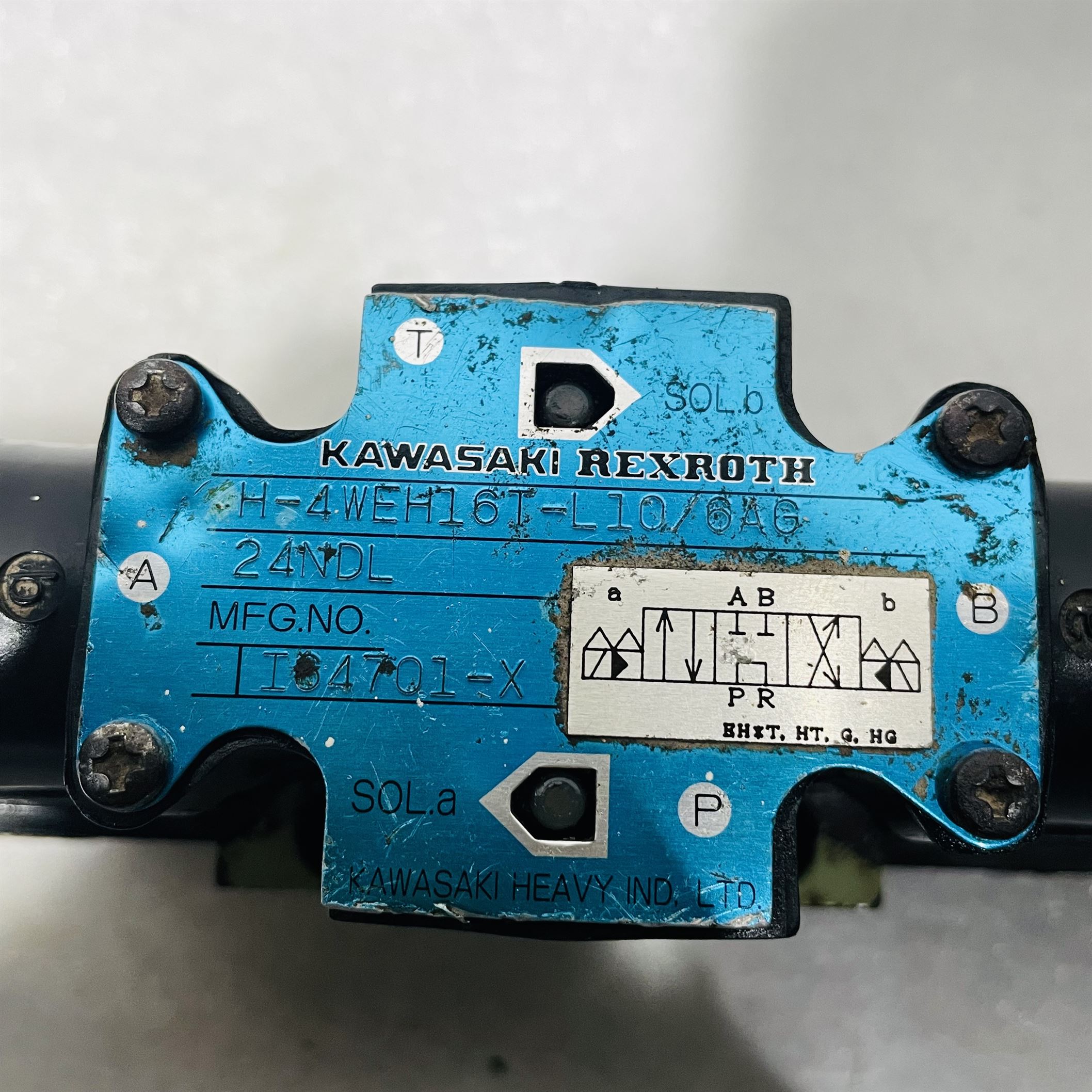 Kawasaki Rexroth H-4WEH16T-L10/6AG24NDL Solenoid Operated Directional Valve 24V - Image 5