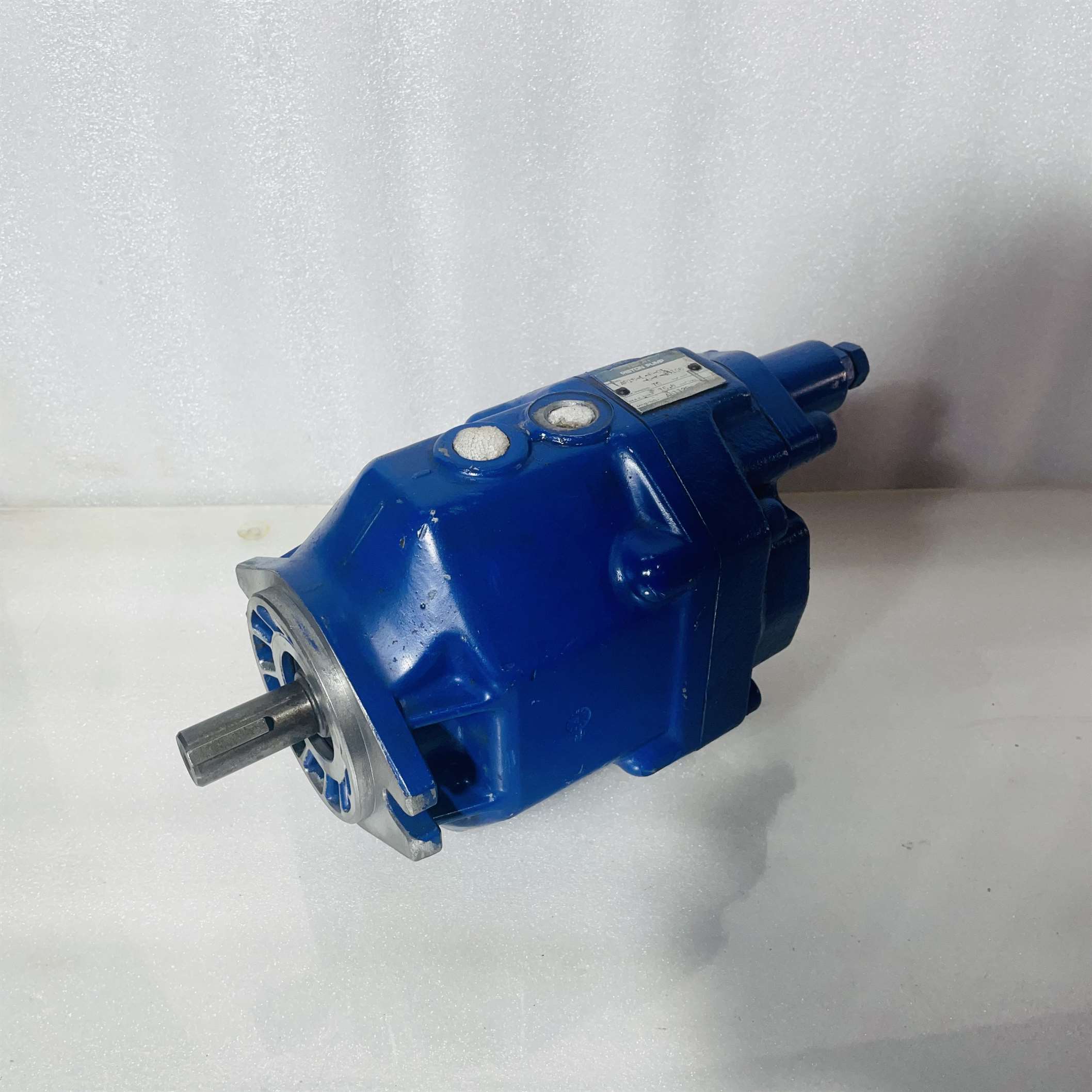 Yuken AR16-FR01-B20 Hydraulic Variable Piston Pump - Image 5
