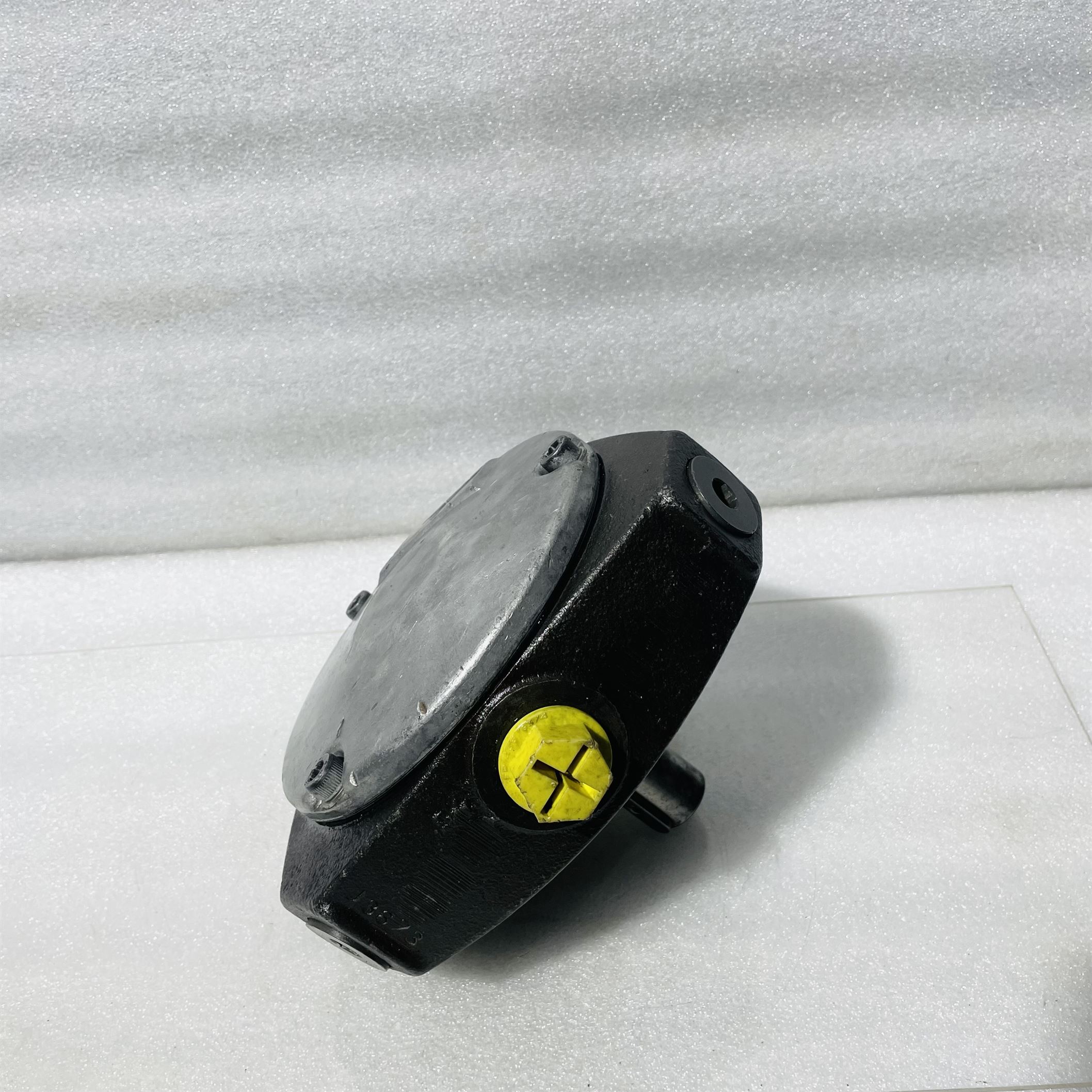 Rexroth PR4 30 /2.00-700 Series Hydraulic Radial Piston Pump - Image 7