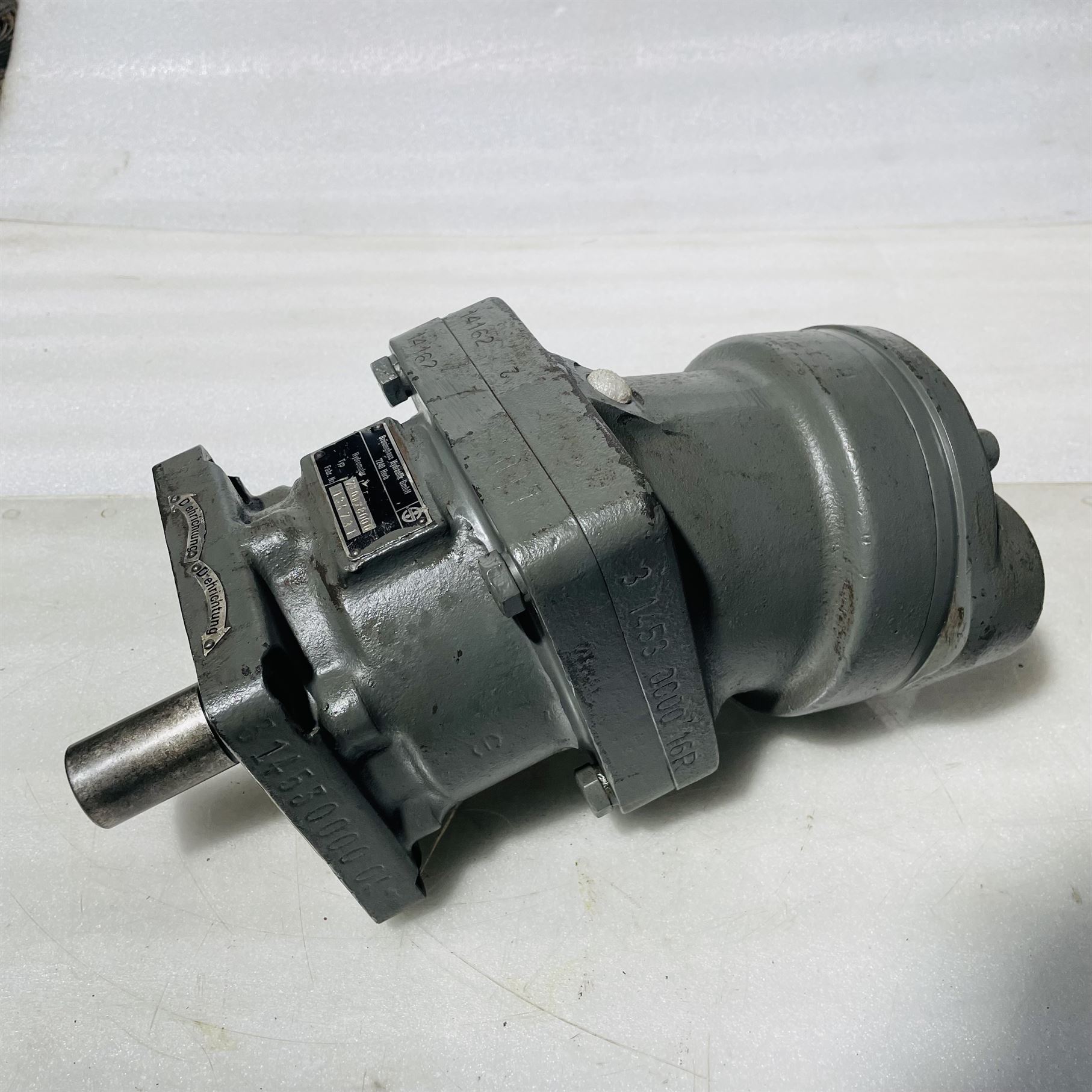 Bruninghaus Hydraulik GMBH 720DX 800 Hydraulic Motor - Image 4