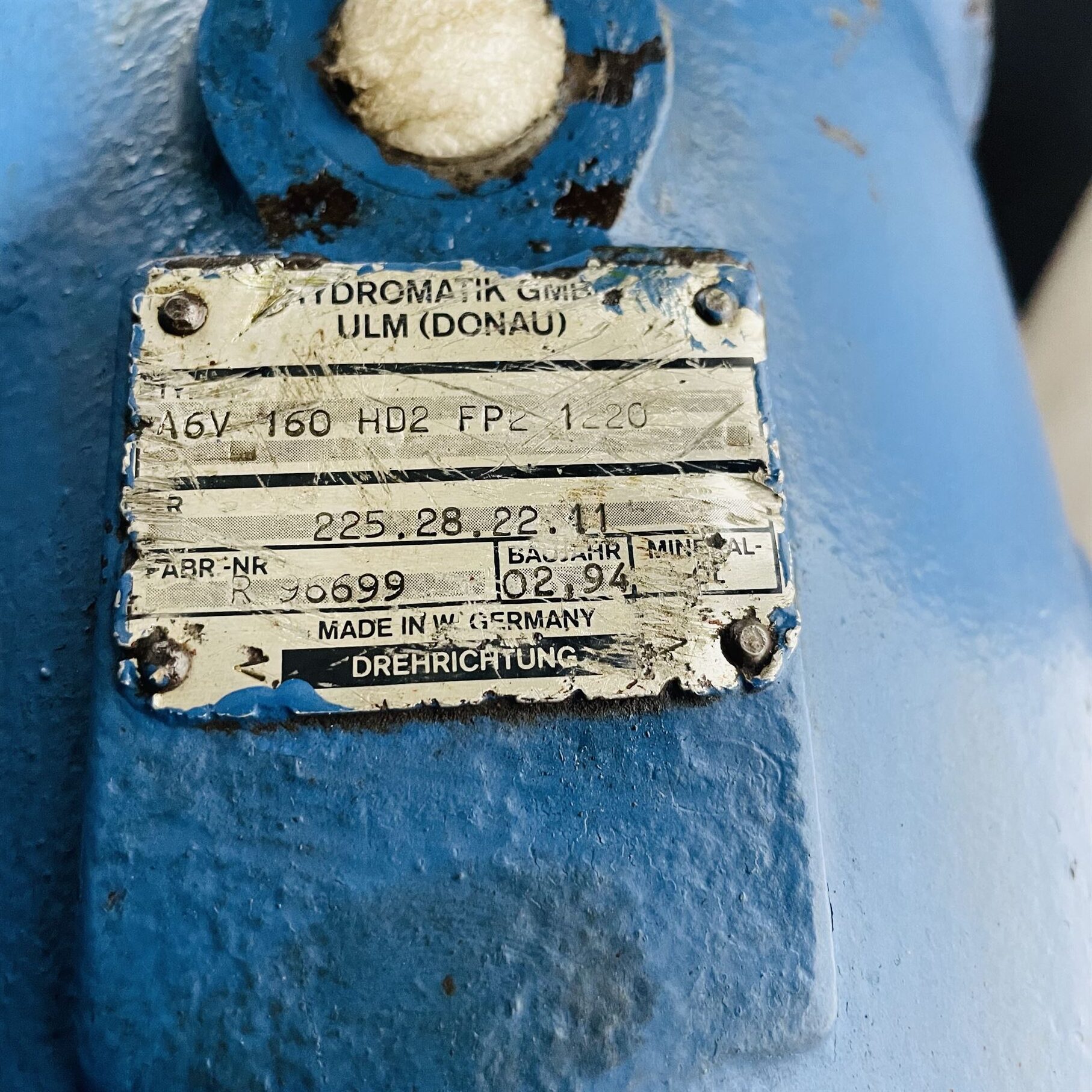 Uchida Hydromatik A6V 160 HD2 Hydraulic Variable Piston Pump - Image 3