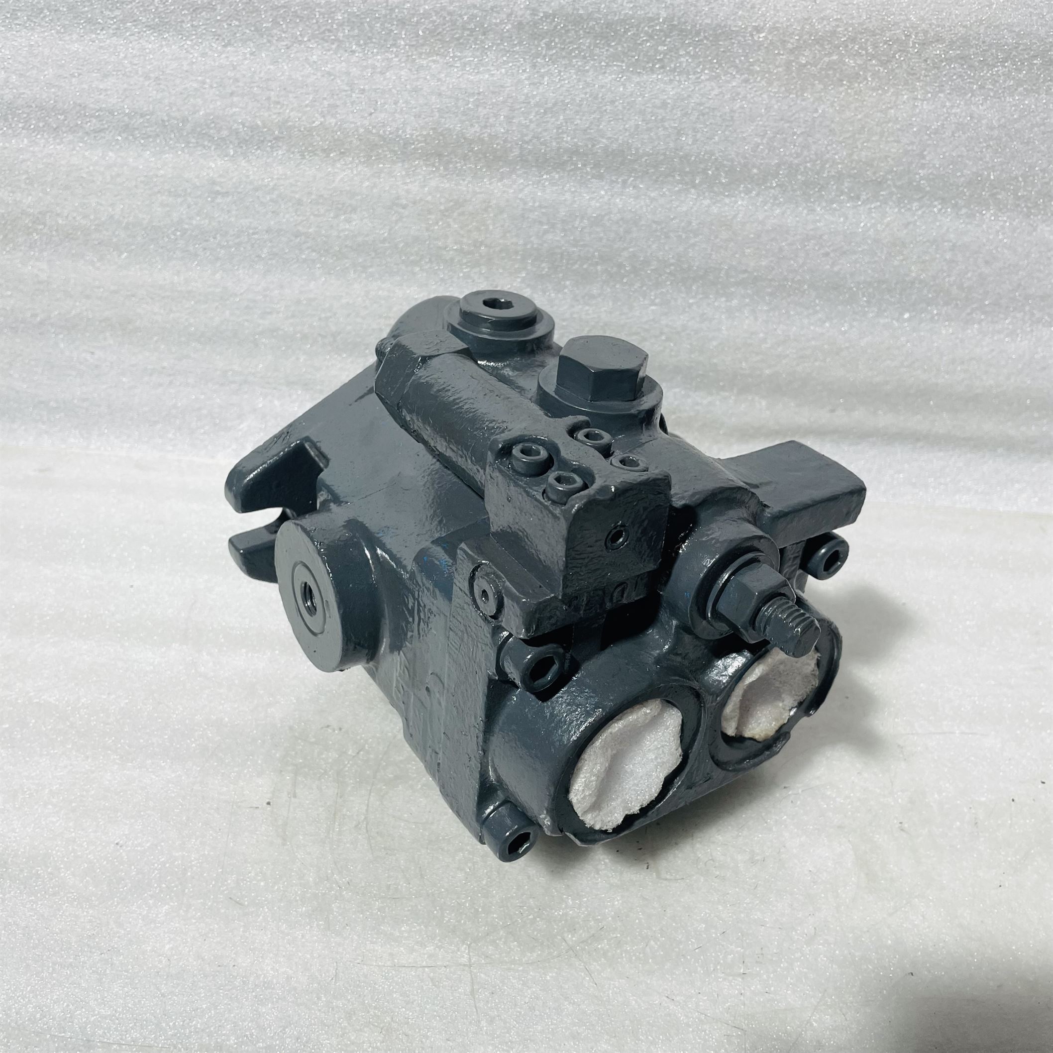 Denison PV10-2R-1E-C02 Hydraulic Variable Piston Pump - Image 5